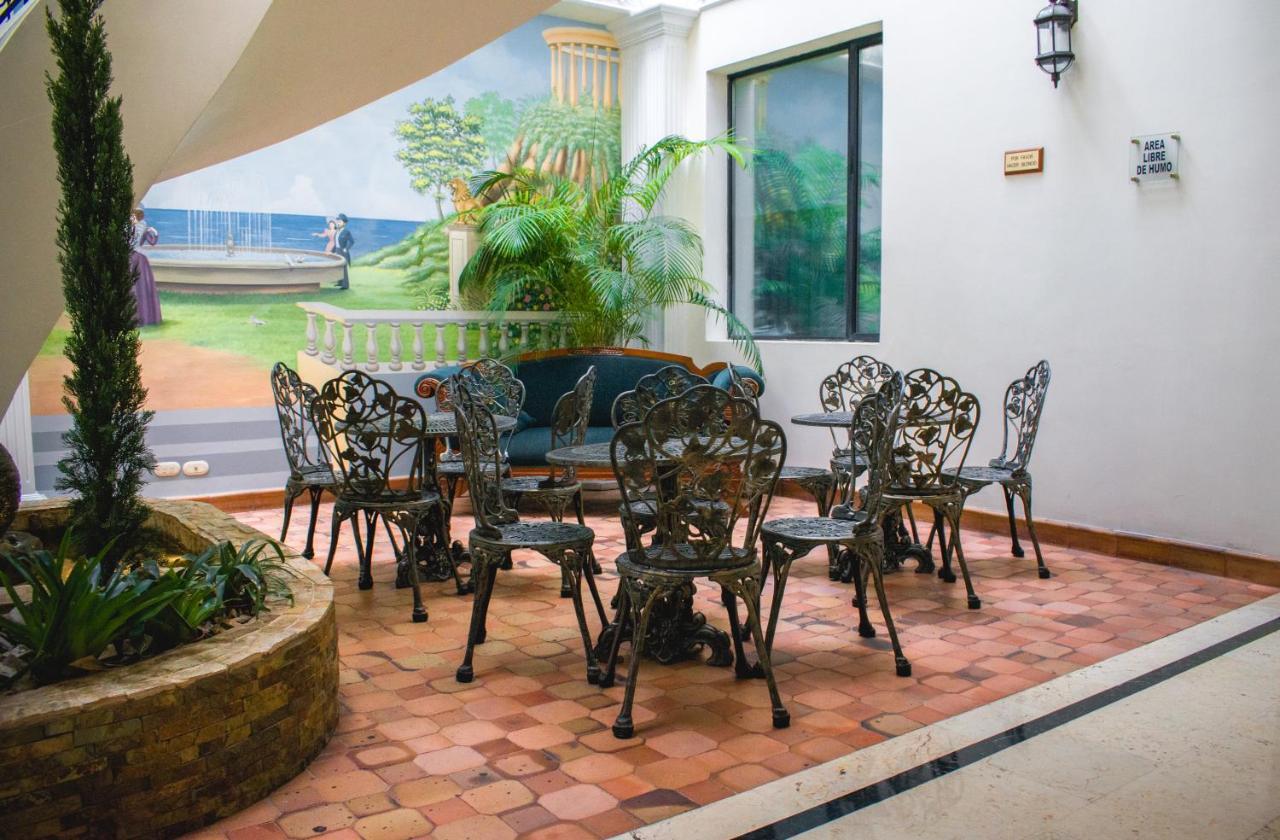 Hotel Castilla Real Pereira Buitenkant foto